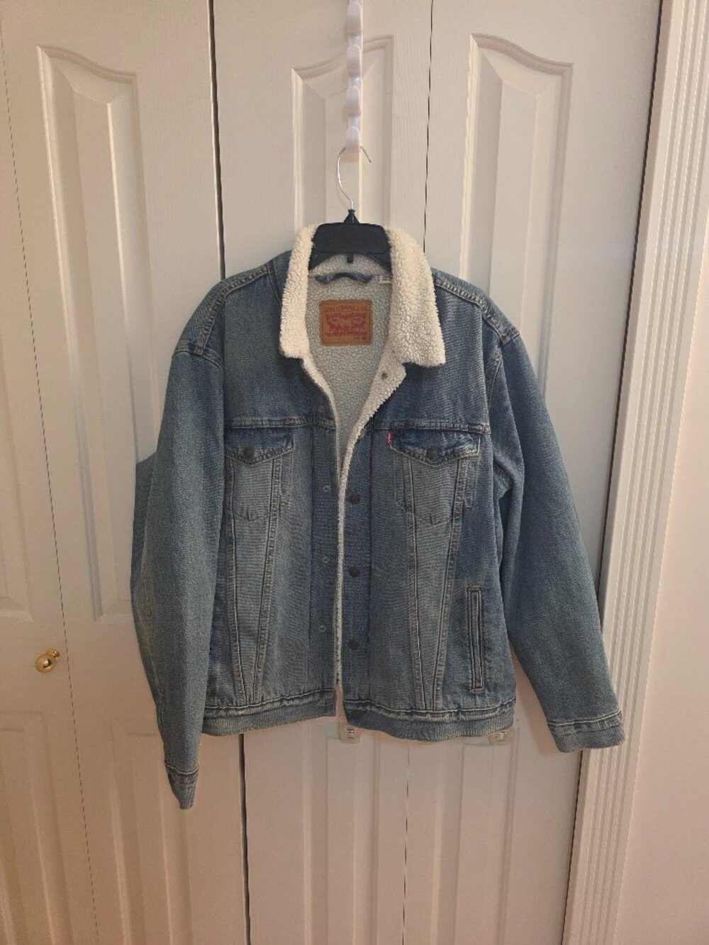 Men's XL Levi's Sherpa Lined Jean Jacket